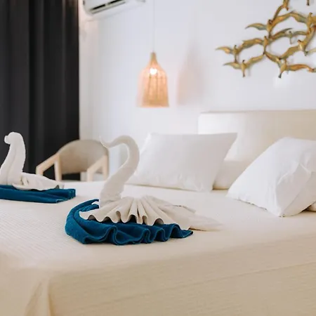 Naxian Emerald Agios Prokopios (Naxos)