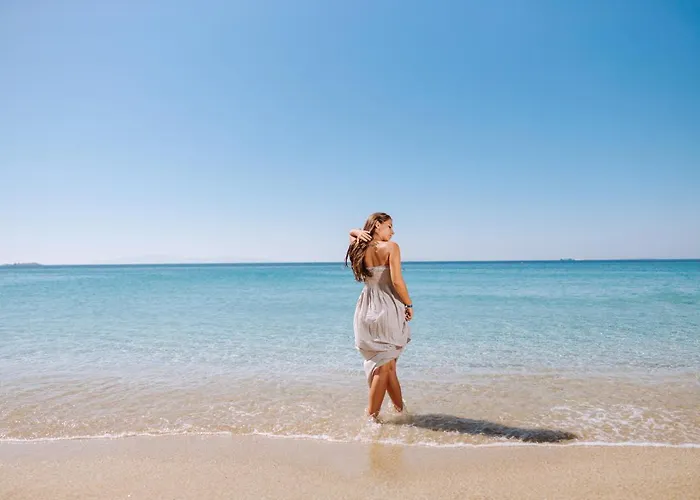 מלון Naxian Emerald 4*