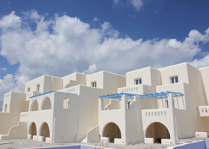 Naxian Emerald Hotel 4*